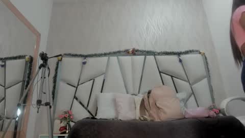 Victoria Sofia online show from 11/23/25, 07:02