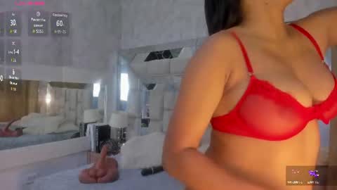 Snapshot of victoriaagray chatting on 06/17/26, 11:01 VICTORIA online show from 06/17/26, 11:01