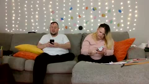 Snapshot of victoriaandjesse chatting on 12/11/24, 03:37 Victoria and Jesse online show from 12/11/24, 03:37