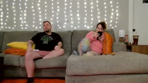 Snapshot of victoriaandjesse chatting on 02/07/25, 02:15 Victoria and Jesse online show from 02/07/25, 02:15