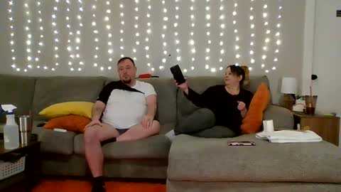 Snapshot of victoriaandjesse chatting on 02/10/25, 12:29 Victoria and Jesse online show from 02/10/25, 12:29