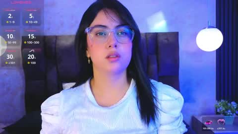 Snapshot of victoriaandrade chatting on 05/05/26, 12:02 Victoria Andrade online show from 05/05/26, 12:02