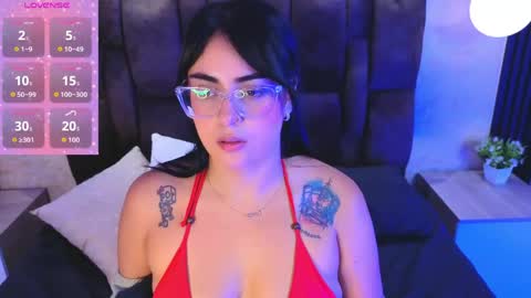 Snapshot of victoriaandrade chatting on 05/12/26, 02:36 Victoria Andrade online show from 05/12/26, 02:36