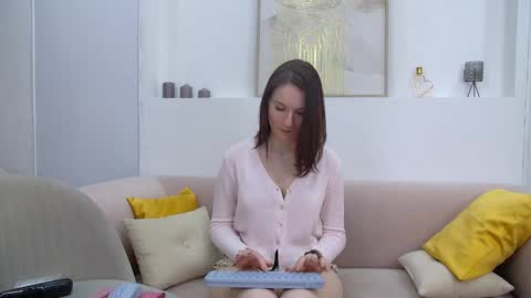 Victoria online show from 01/17/25, 12:31