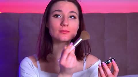 Victoria online show from 02/19/25, 03:39