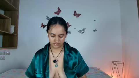 Victoria online show from 11/27/25, 10:50