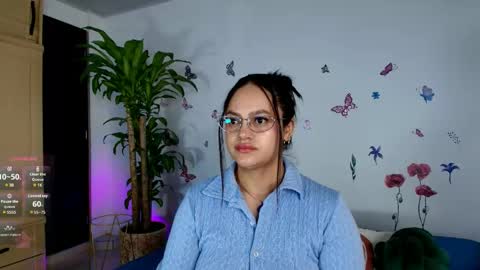 Snapshot of victoriablack_ chatting on 04/25/26, 09:01 Victoria online show from 04/25/26, 09:01