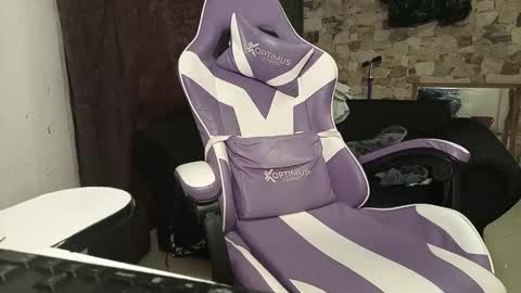 Victoria Cox online show from 09/29/25, 09:03