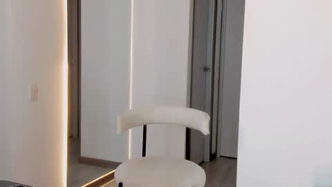 Vcitoria online show from 10/21/25, 12:22