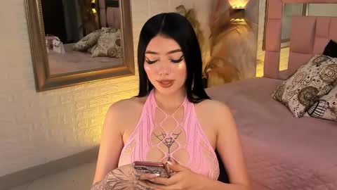 Snapshot of victoriagolden chatting on 01/23/25, 11:26 VICTORIA online show from 01/23/25, 11:26