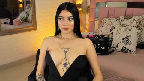 Snapshot of victoriagolden chatting on 01/24/25, 07:39 VICTORIA online show from 01/24/25, 07:39