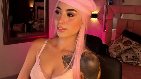 Snapshot of victoriagolden chatting on 01/30/25, 11:24 VICTORIA online show from 01/30/25, 11:24