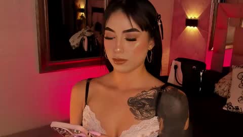 Snapshot of victoriagolden chatting on 02/11/25, 07:48 VICTORIA online show from 02/11/25, 07:48