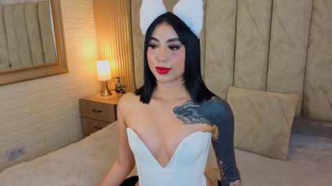 Snapshot of victoriagolden chatting on 10/26/25, 02:12 VICTORIA online show from 10/26/25, 02:12