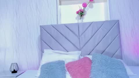 Victoria online show from 02/25/26, 05:44