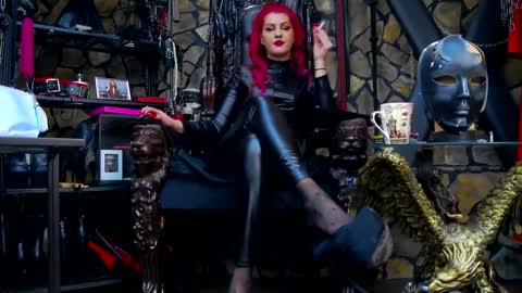 Victoria Heller online show from 01/30/25, 05:41