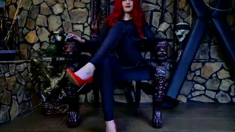 Victoria Heller online show from 10/10/25, 04:44