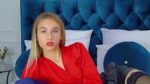 Snapshot of victoriahopson chatting on 09/10/25, 08:09 Victoria online show from 09/10/25, 08:09