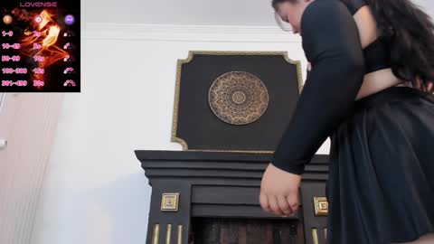 Victoria  online show from 01/31/25, 12:17