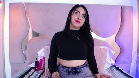 Snapshot of victoriajohns_mjs chatting on 01/22/25, 03:18 VICTORIA JOHNS online show from 01/22/25, 03:18