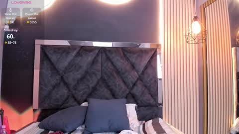 Snapshot of victoriajohns_mjs chatting on 03/06/25, 12:21 VICTORIA JOHNS online show from 03/06/25, 12:21