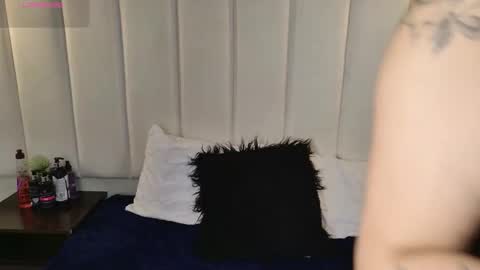 Snapshot of victoriajohns_mjs chatting on 09/25/25, 08:45 VICTORIA JOHNS online show from 09/25/25, 08:45