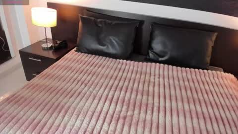 Snapshot of victoriakroos chatting on 10/29/25, 04:04 victoriakroos online show from 10/29/25, 04:04