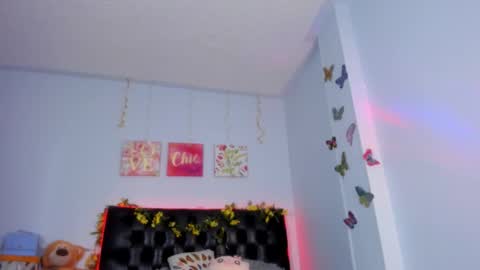 Victoria Larson - Independient Model online show from 10/01/25, 03:51