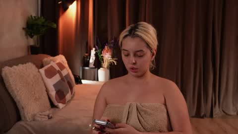 Snapshot of victoriamorrone chatting on 11/03/25, 07:26 Diddy online show from 11/03/25, 07:26