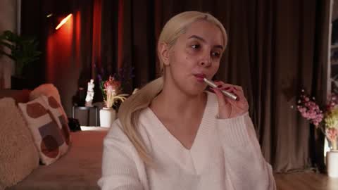 Snapshot of victoriamorrone chatting on 11/15/25, 09:54 Diddy online show from 11/15/25, 09:54