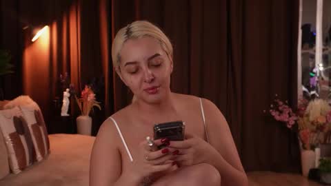 Snapshot of victoriamorrone chatting on 11/21/25, 09:02 Diddy online show from 11/21/25, 09:02