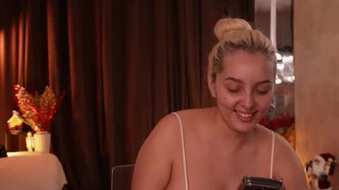 Snapshot of victoriamorrone chatting on 12/04/25, 09:34 Diddy online show from 12/04/25, 09:34