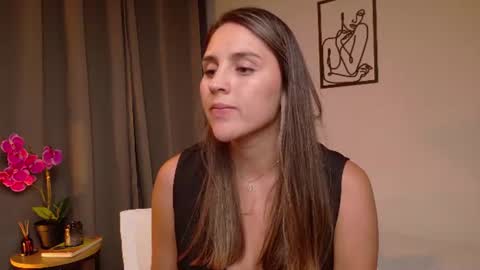 Snapshot of victorianova chatting on 07/02/26, 03:23 VictoriaNova online show from 07/02/26, 03:23