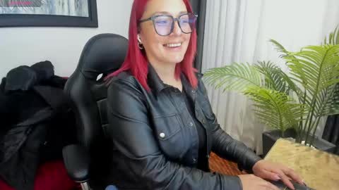 victoriapaker online show from 05/19/26, 12:22