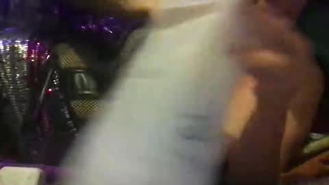 Snapshot of victoriaryderxxxoo chatting on 03/18/26, 01:14 victoriaryderxxxoo online show from 03/18/26, 01:14