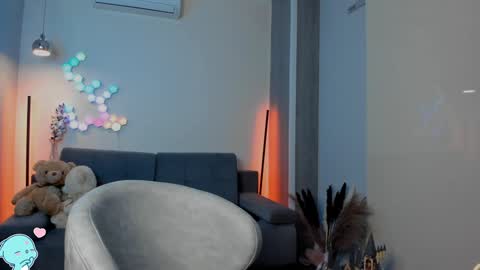 Viktoria online show from 12/13/24, 09:09