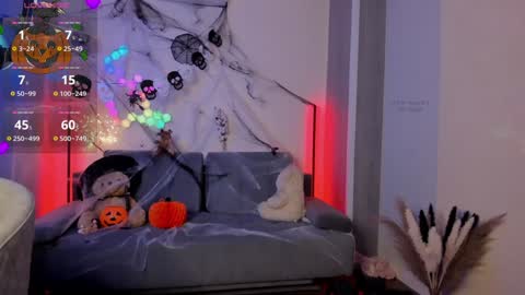 Viktoria online show from 10/31/25, 07:15