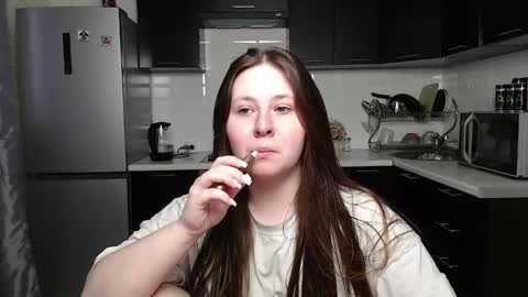 Snapshot of victoriassecrets_ chatting on 12/02/24, 03:15 victoriassecrets_ online show from 12/02/24, 03:15