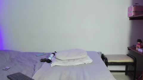 Snapshot of victoriathomponss chatting on 12/03/24, 12:13 Victoria online show from 12/03/24, 12:13