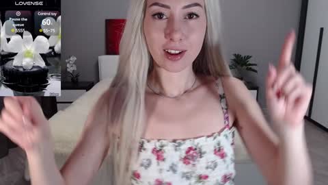 VictoriaTiger online show from 12/27/24, 11:06