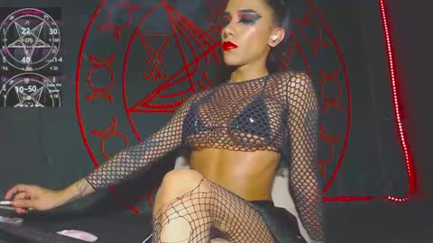 Snapshot of victoriavampire666 chatting on 02/22/25, 02:08 Victoria Vampire online show from 02/22/25, 02:08