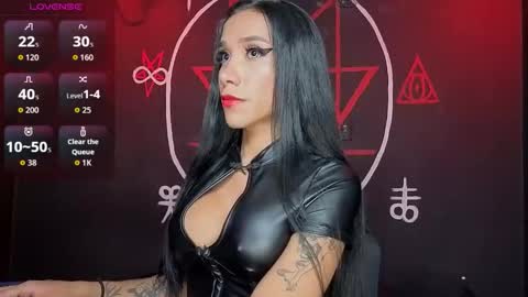 Snapshot of victoriavampire666 chatting on 11/27/25, 12:46 Victoria Vampire online show from 11/27/25, 12:46