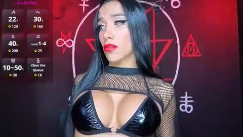 Snapshot of victoriavampire666 chatting on 12/01/25, 06:35 Victoria Vampire online show from 12/01/25, 06:35