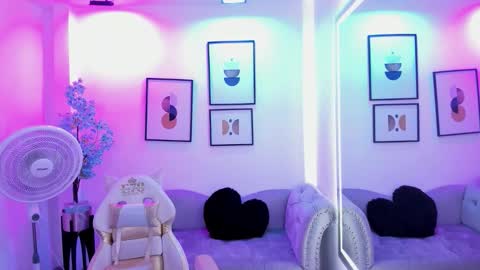 Victoria.  online show from 02/02/26, 12:15