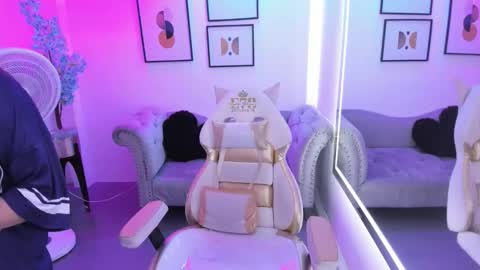 Victoria.  online show from 02/23/26, 12:24