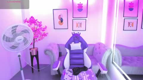 Victoria.  online show from 05/13/26, 12:24
