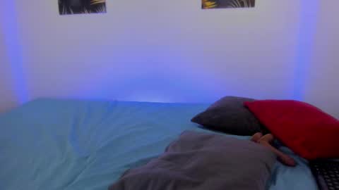 victoria online show from 02/18/26, 01:51