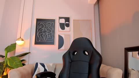 Snapshot of victoriia_vixen chatting on 01/13/26, 09:53 Victoria Vixen online show from 01/13/26, 09:53