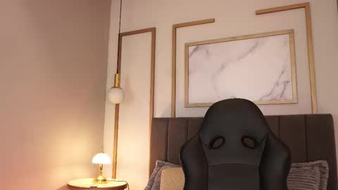 Snapshot of victoriia_vixen chatting on 03/13/26, 10:27 Victoria Vixen online show from 03/13/26, 10:27