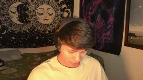 Snapshot of victorino_jhonson chatting on 01/25/25, 04:02 Victorino Jhonson online show from 01/25/25, 04:02